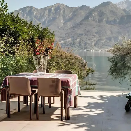 Villa Sara Lakeside *